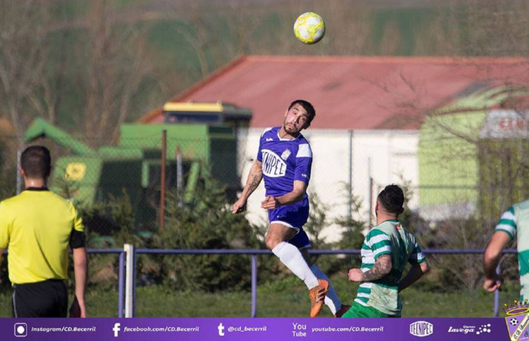 Riky seguirá una campaña más en el CD Becerril