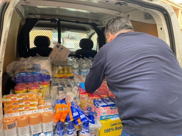 Momento de la recogida de los alimentos.