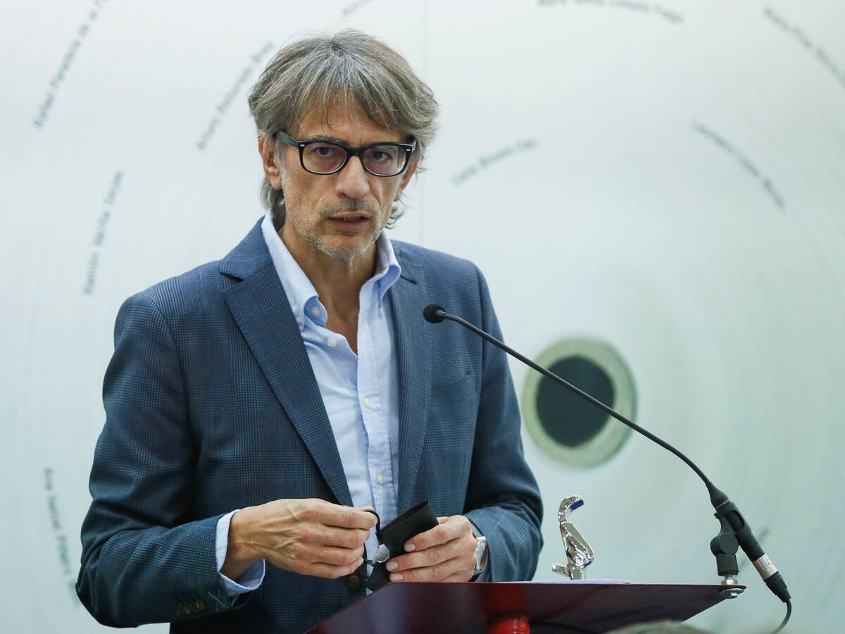 Arte e literatura no Seguimos en obras con Ledicia Costas y Juan Tallón