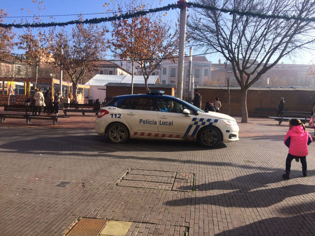 La Policía Local vigila que se cumplan los confinamientos por covid