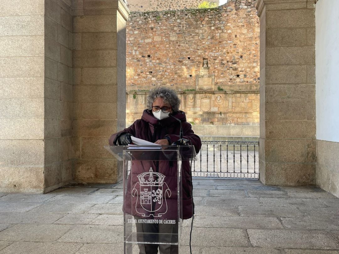 Maria José Pulido, portavoz municipal, en la rueda de prensa tras la Junta local de Gobierno