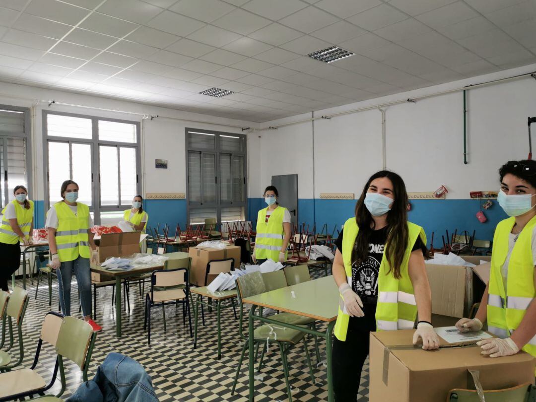 Preparación del reparto de mascarillas