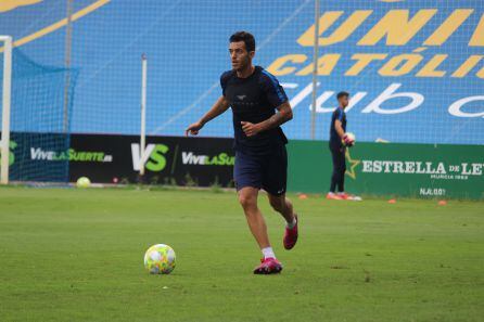 Vicente Romero, en uno de sus primeros entrenamientos con el UCAM