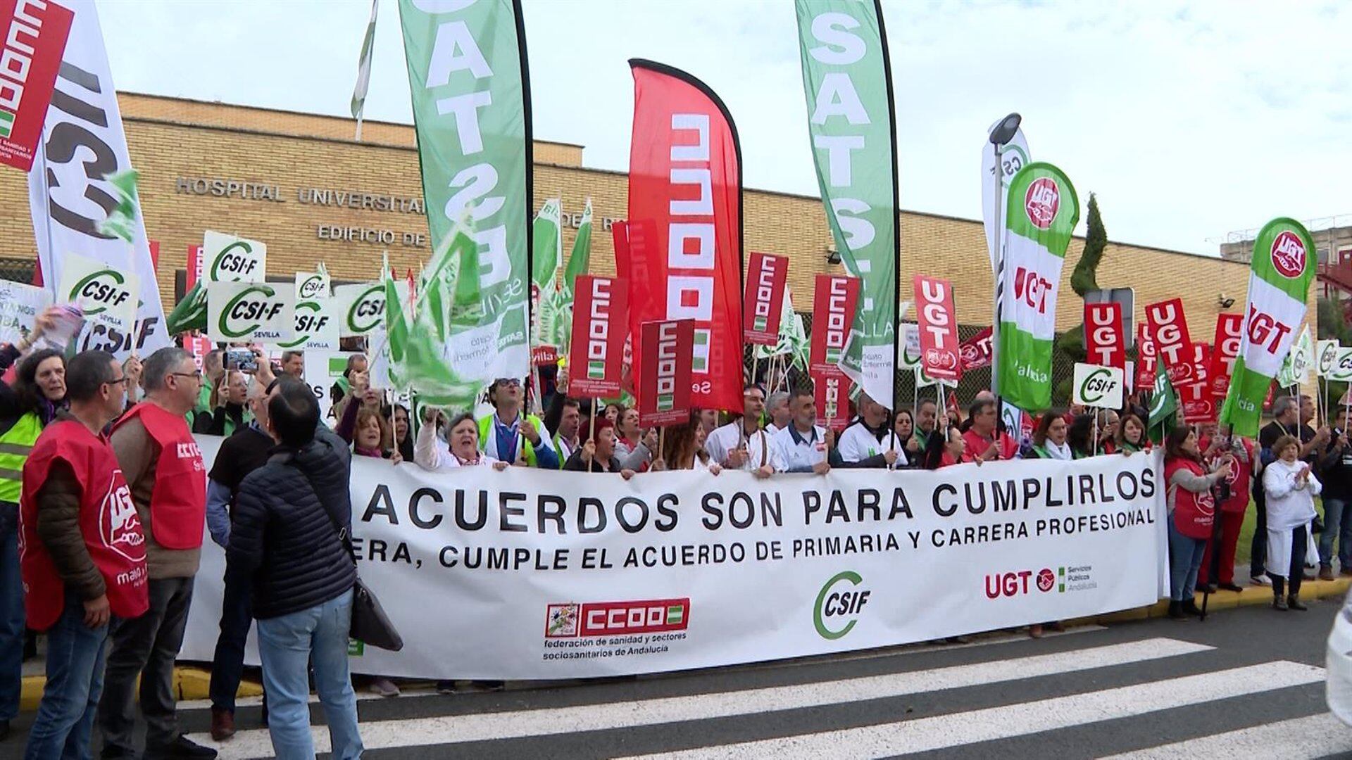 Protestas sindicales a las puertas del Virgen del Rocío/EP