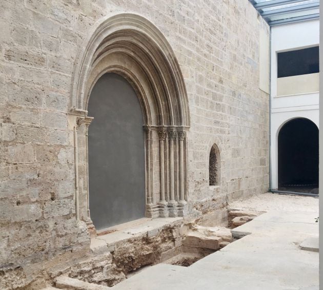 Visita a las obras de recuperación de San Vicente de la Roqueta