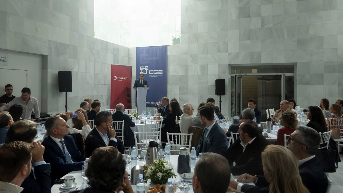 Desayuno empresarial en la CGE