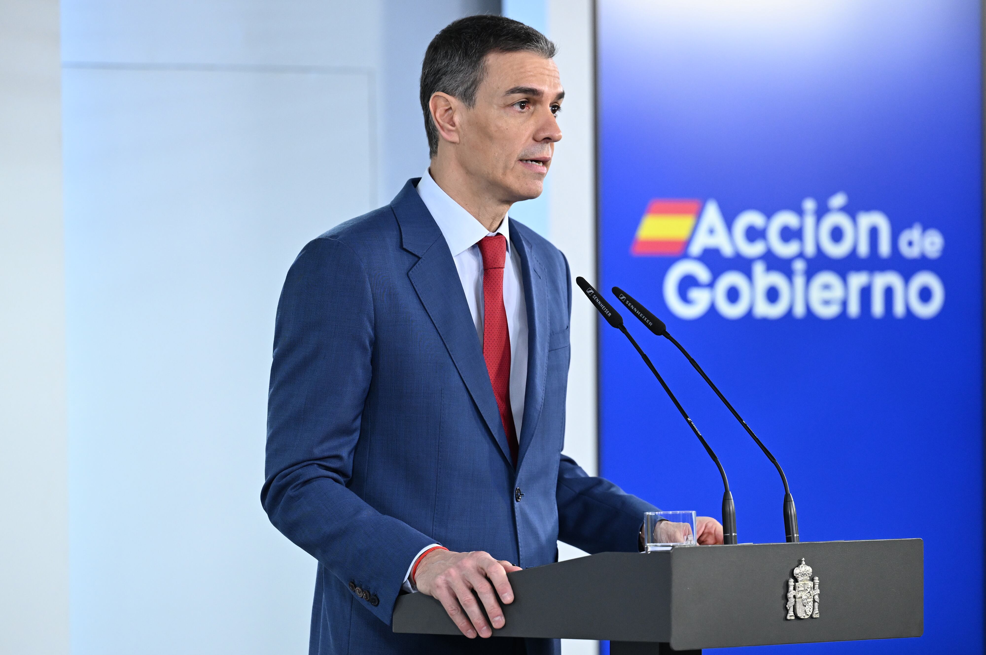 El presidente del Gobiernol, Pedro Sánchez, durante su declaración institucional este miércoles en el Palacio de la Moncloa.