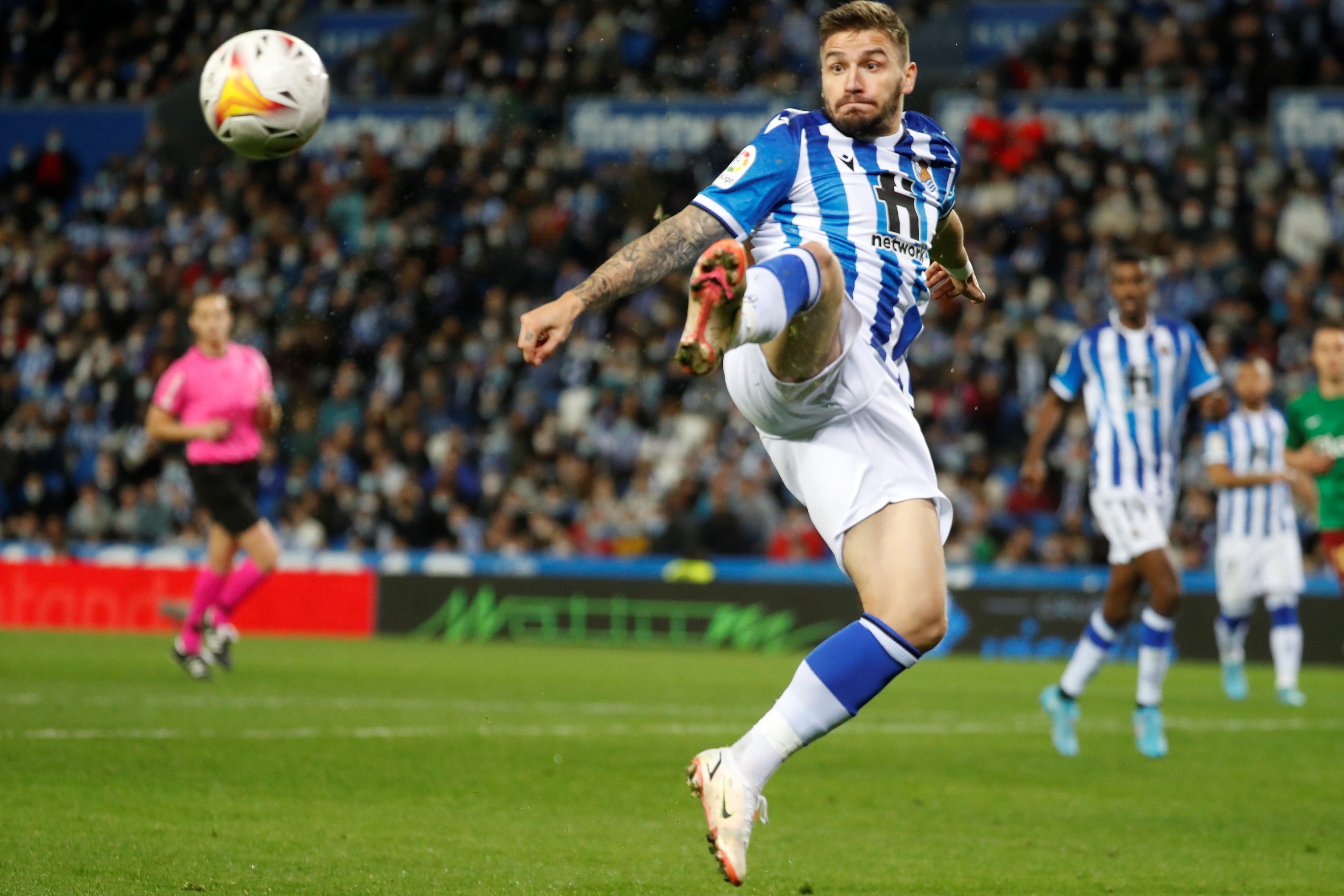 SAN SEBASTIÁN, 13/02/2022.-El delantero de la Real Sociedad Cristian Portugués, durante el partido de la jornada 24 de La Liga en el estadio Reale Arena en San Sebastián.-EFE/Juan Herrero