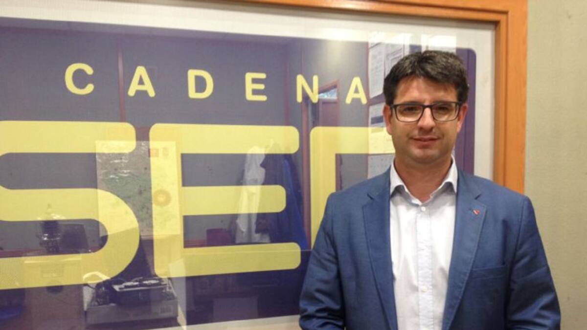 Pedro García se impone a Amparo Pernichi en las primarias de IU