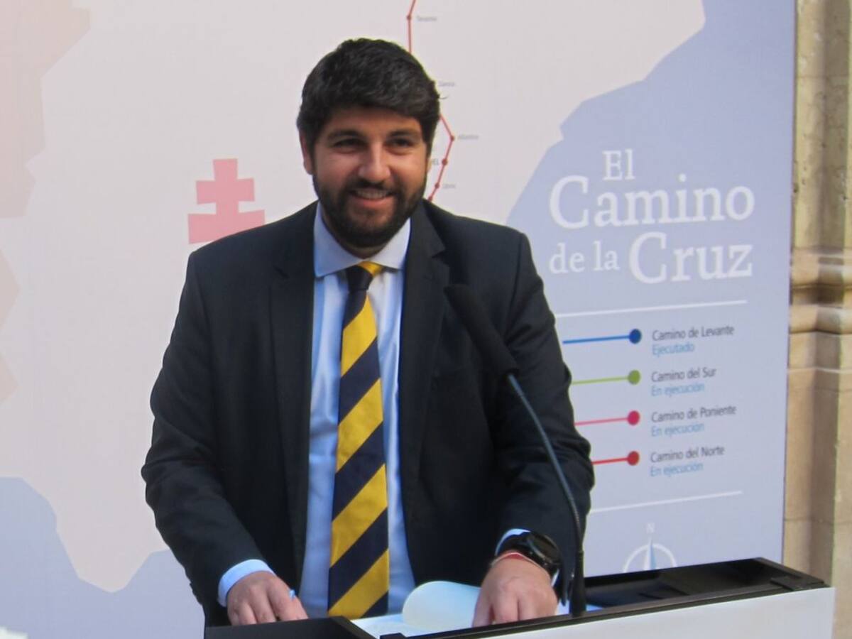 López Miras: "Si Pedro Sánchez viene a hablar del Mar Menor en un mitin, lo estará usando como arma electoral"