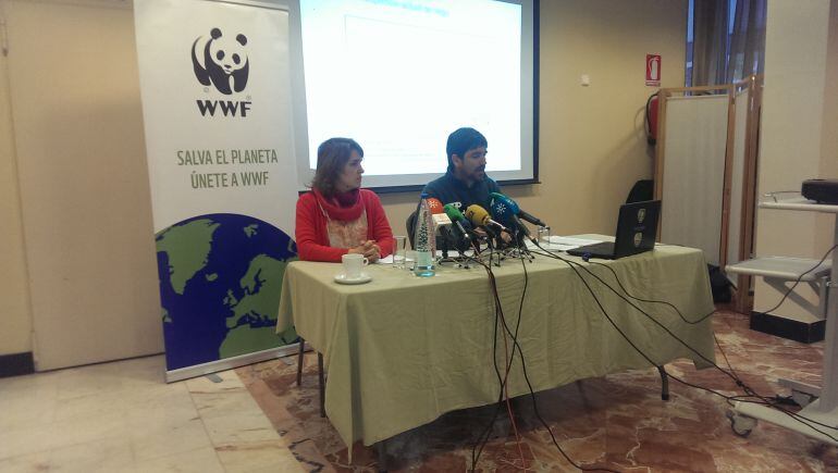 Eva Hernández y Felipe Fuentelsaz, de WWF