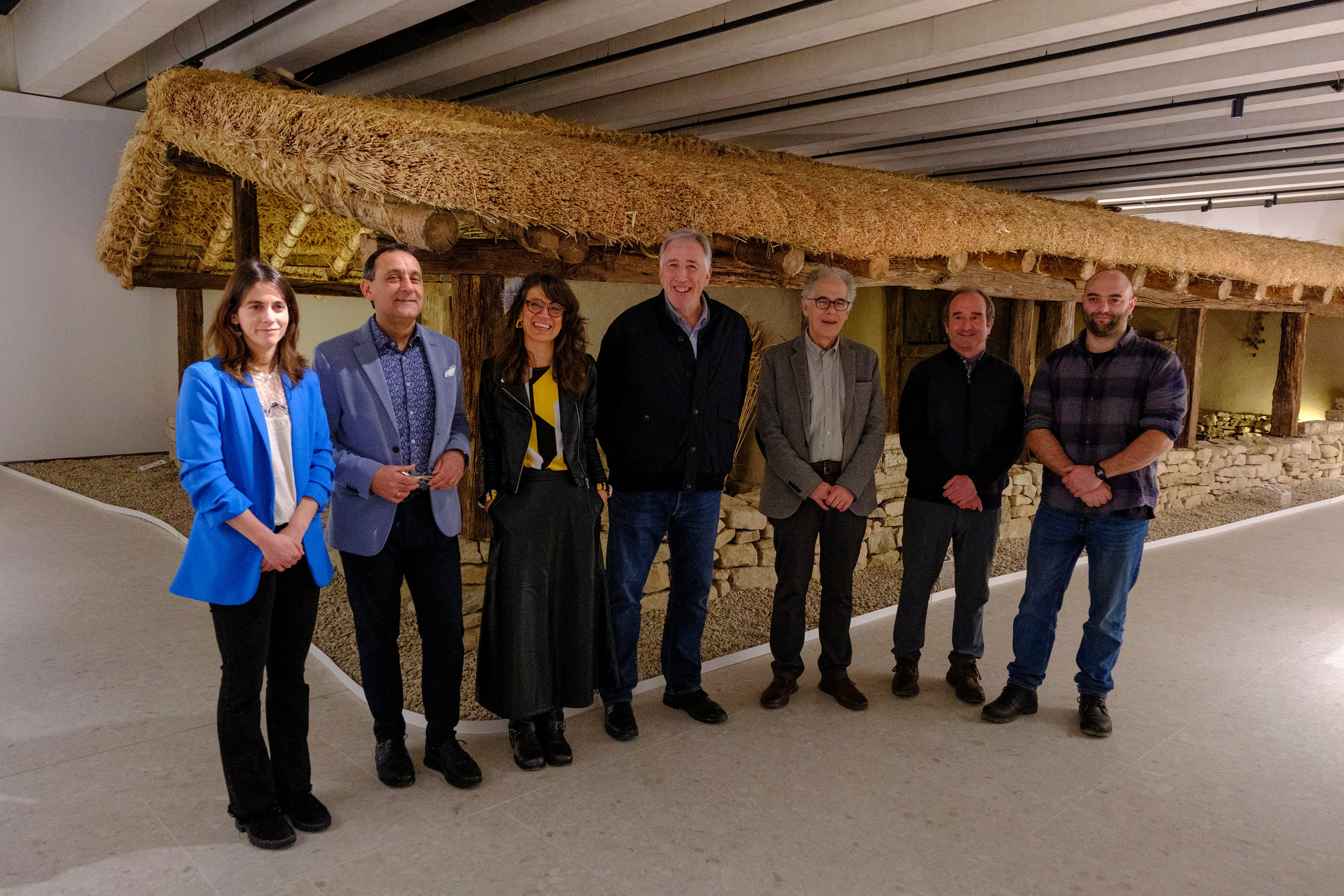 La segunda sala de la exposición está centrada en Irulegui y cuenta con una reconstrucción a tamaño real de la casa donde fue encontrada la mano
