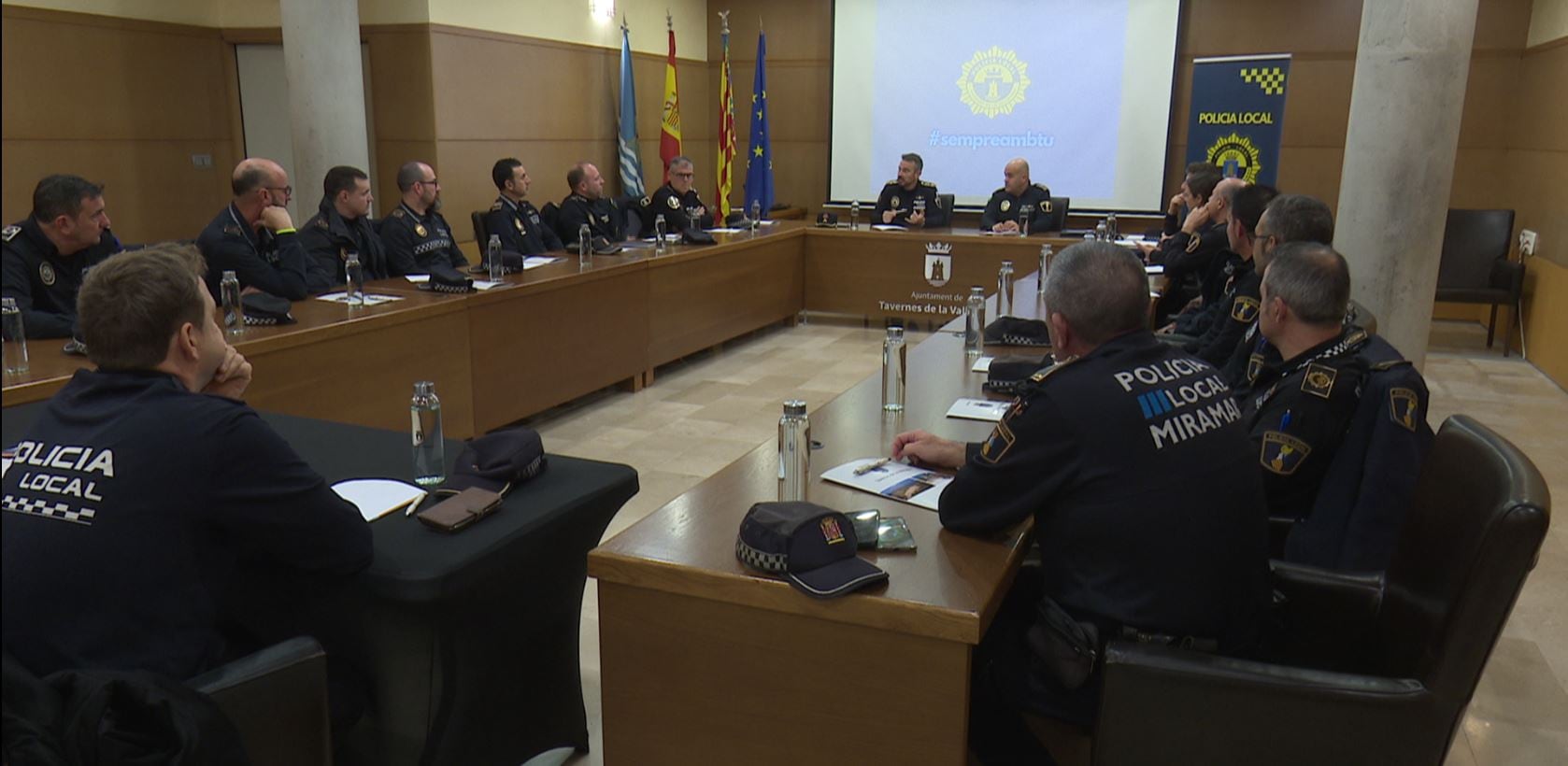 Agentes participantes en la reunión de SaforPol.