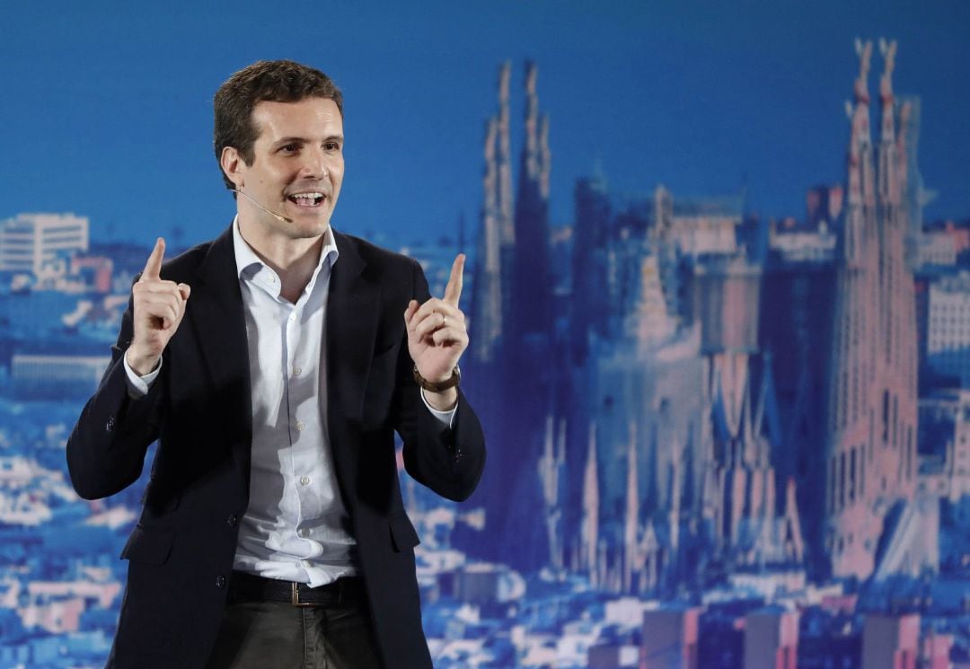  El presidente del Partido Popular, Pablo Casado, durante su intervención en el acto de presentación hoy en Barcelona de los candidatos del PPC a las alcaldías 