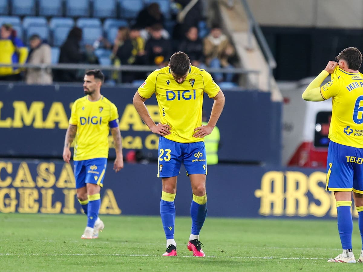 El Cádiz CF suma otro esperpento y cae ante el colista de Segunda División