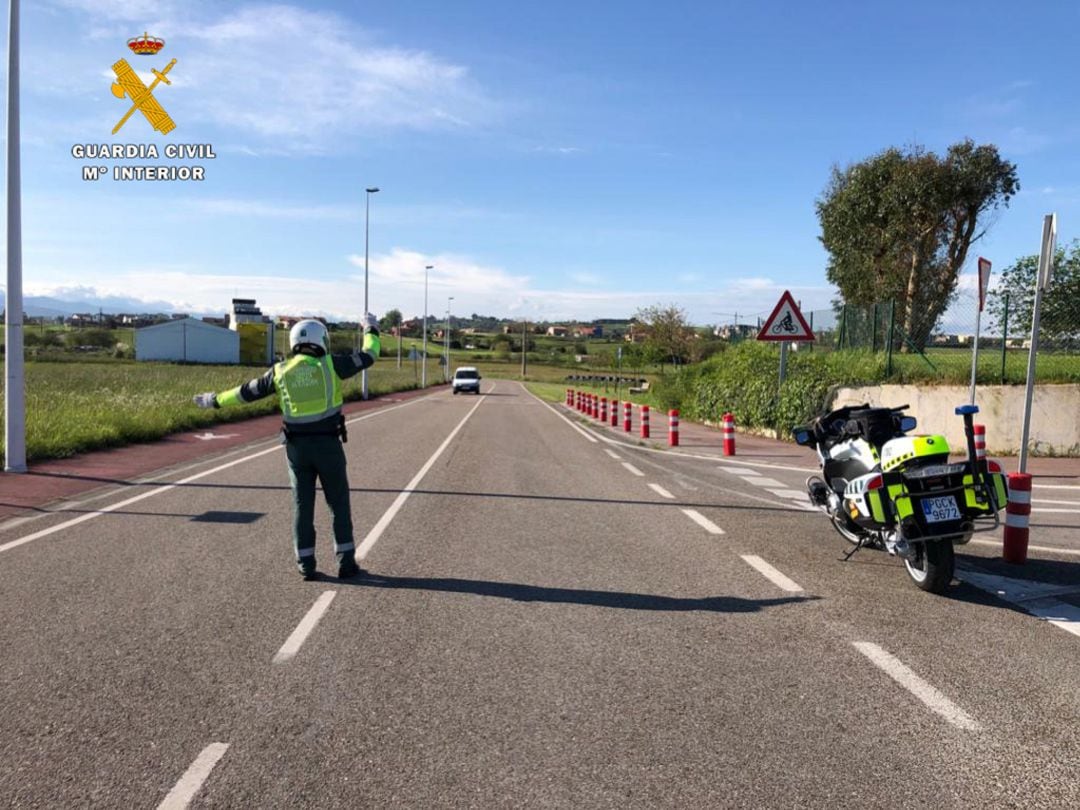 Control de la Guardia Civil en Cantabria.