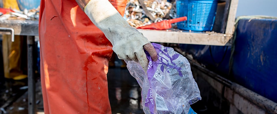 Cerca de 100 pescadores murcianos recuperan más de 9 toneladas de basura marina