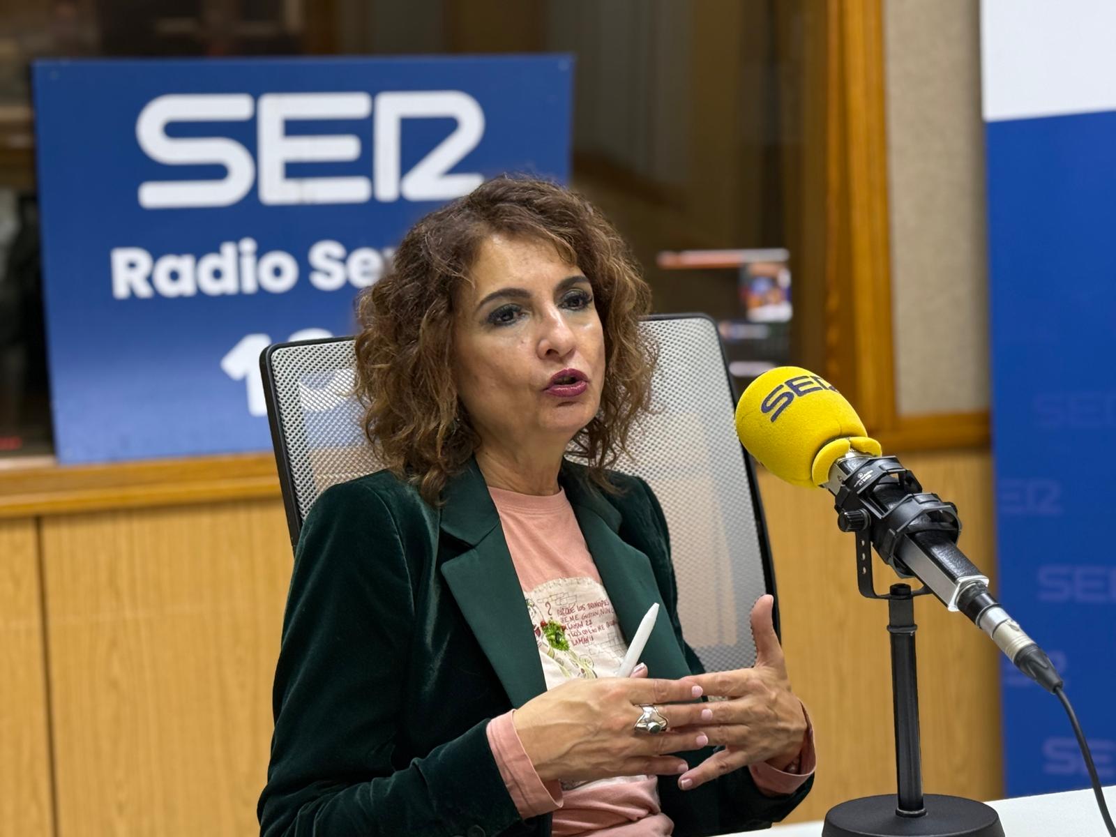 María Jesús Montero, durante la entrevista concedida a la Cadena SER Andalucía.