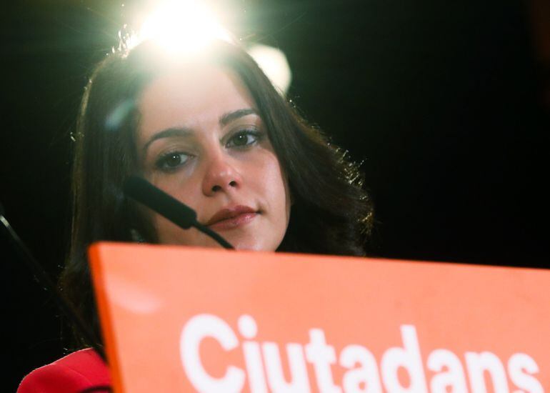 La candidata a la presidencia de la Generalitat Inés Arrimadas, durante la rueda de prensa tras la reunión del comité ejecutivo del partido en Barcelona. 