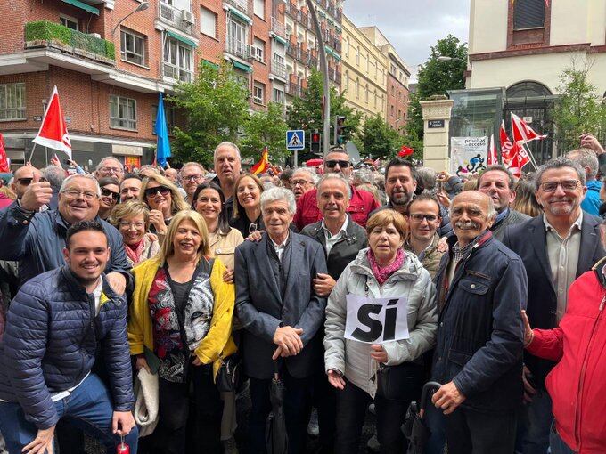 Mamen Sánchez y militantes de Jerez y la provincia este sábado en Ferraz