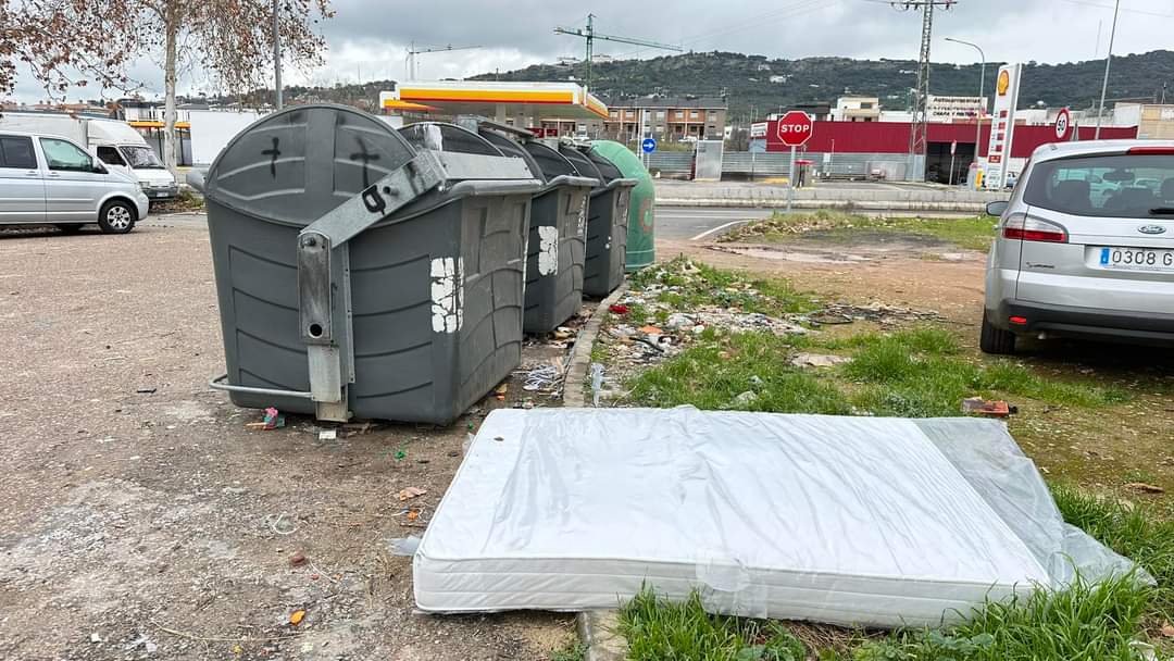Las condiciones que denuncian empresarios y residentes de la Charca Musia, en Cáceres
