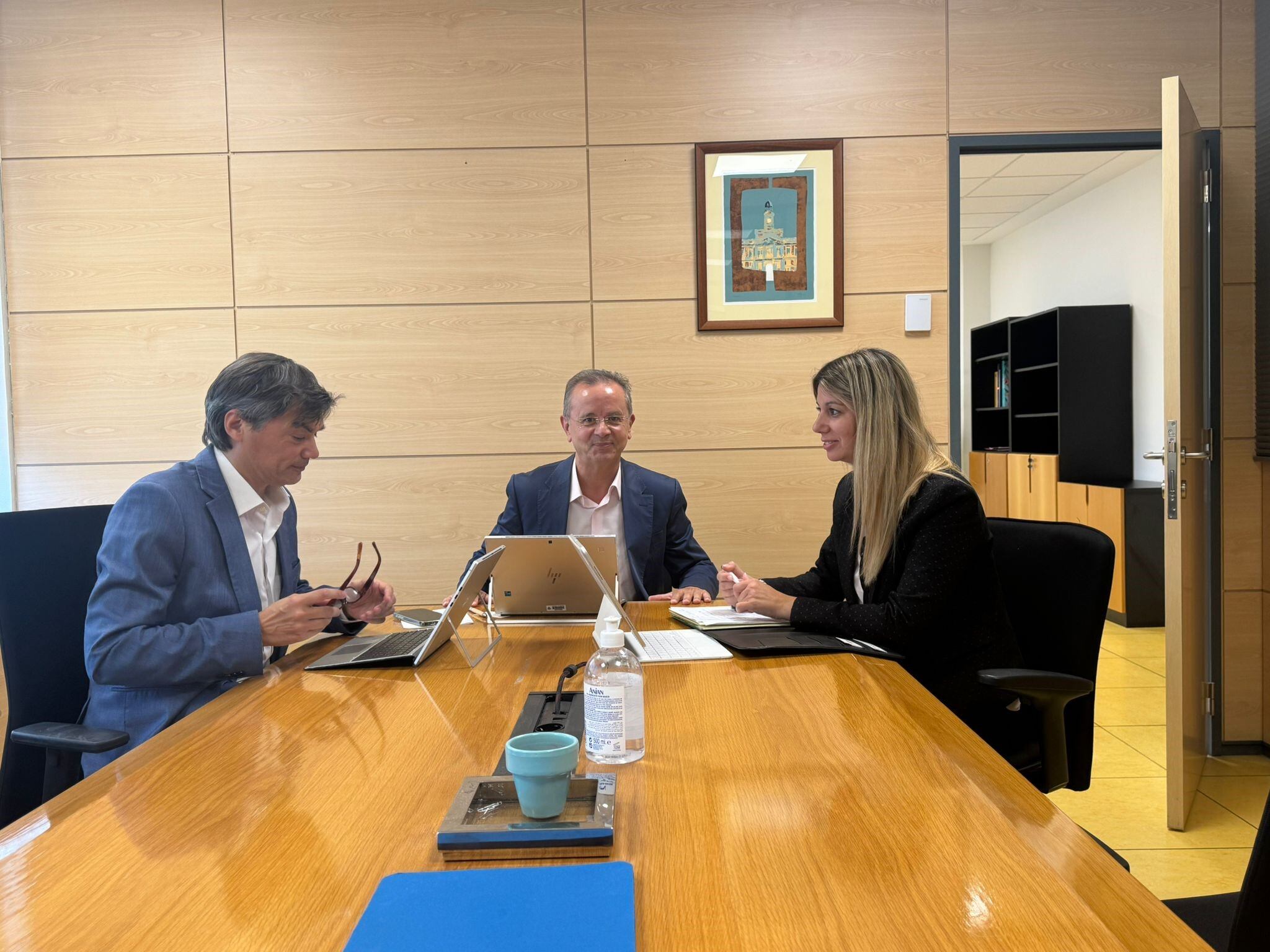 Tania Solans se ha reunido con Francisco Ferrer y José Miguel Moreno