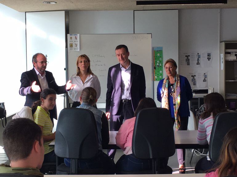 El alcalde y la concejala de Bienestar Social han estado en las instalaciones de APSA