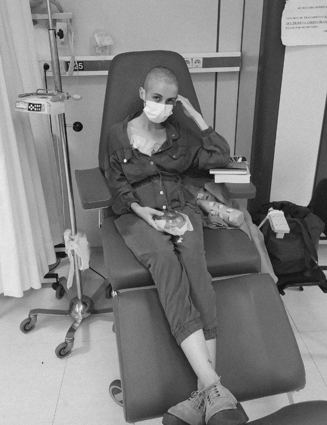 Olatz Vázquez en uno de las sesiones de quimioterapia