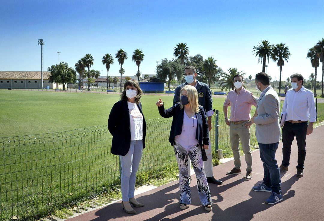 La alcaldesa durante la visita a Chapín