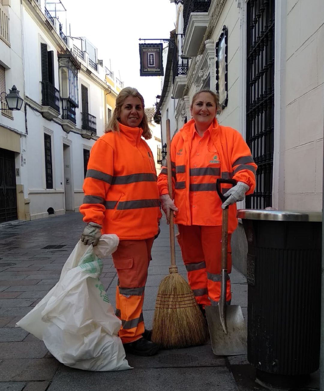 Teresa Ropero y María Luque, dos trabajadoras de Sadeco