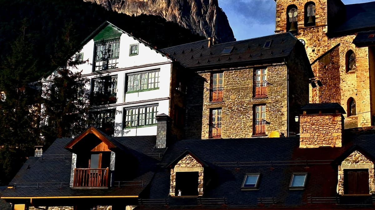 Sallent hará un sondeo para saber cuántos vecinos estarían interesados en una VPO