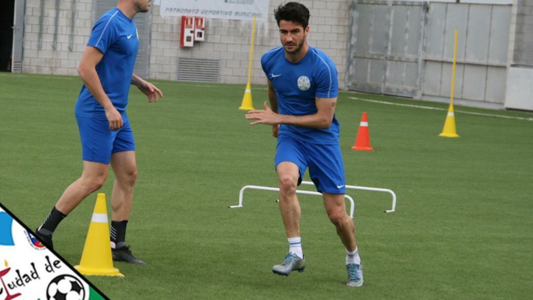 Entrenamiento tras el parón de jugadores del Ciudad de Lucena 