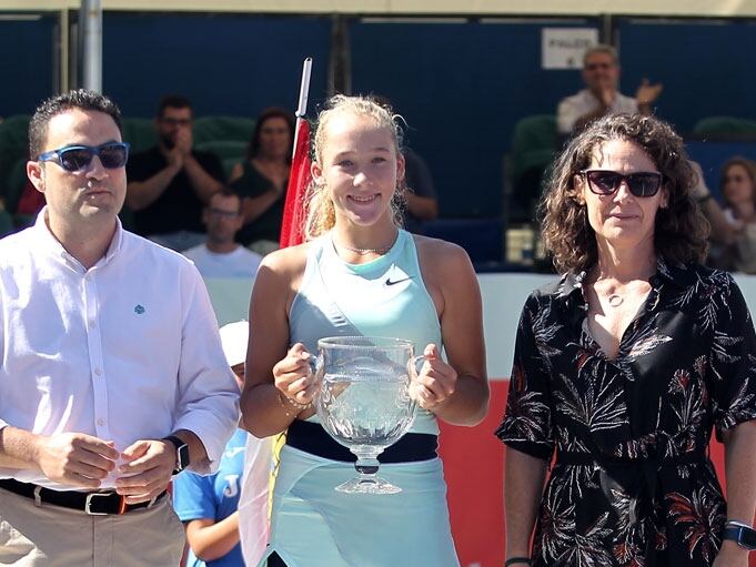 Con tan solo 15 años Mirra Andreeva se proclama campeona del ITF femenino de El Espinar