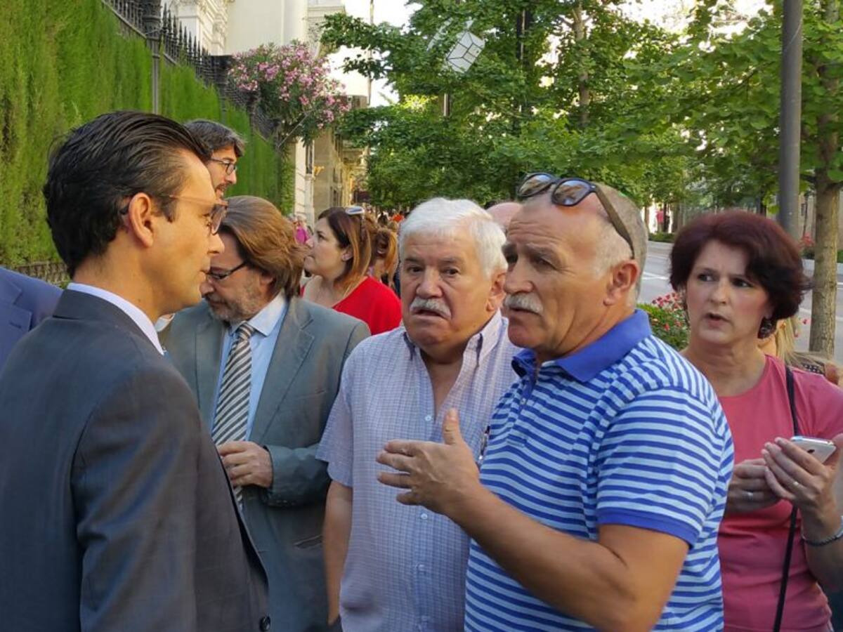 La Marea Amarilla lamenta el "error político" de los ocho años perdidos con el AVE