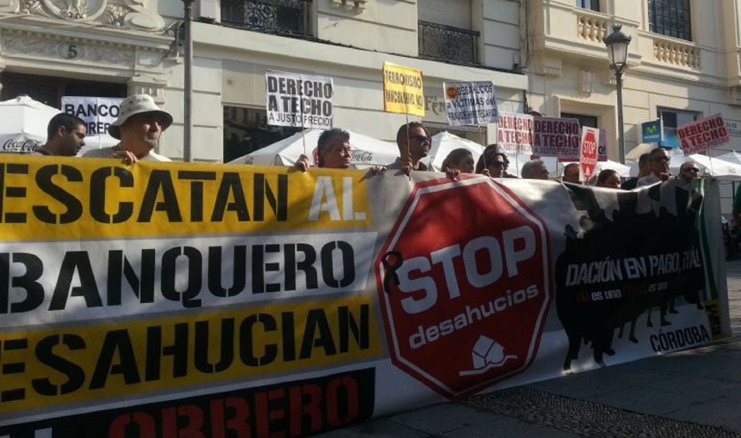 Activistas de Stop Desahucios en una foto de archivo