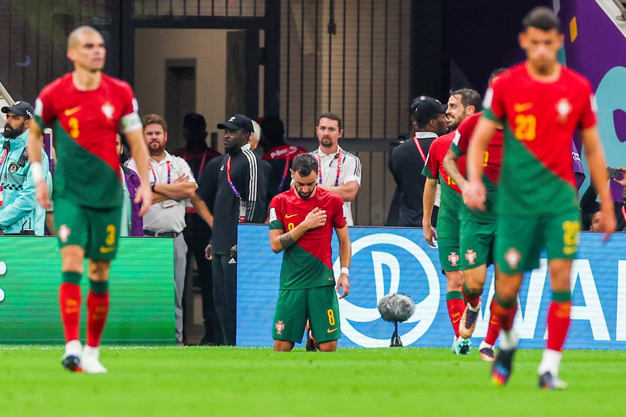 Los jugadores de Portugal celebrando un gol ante Uruguay