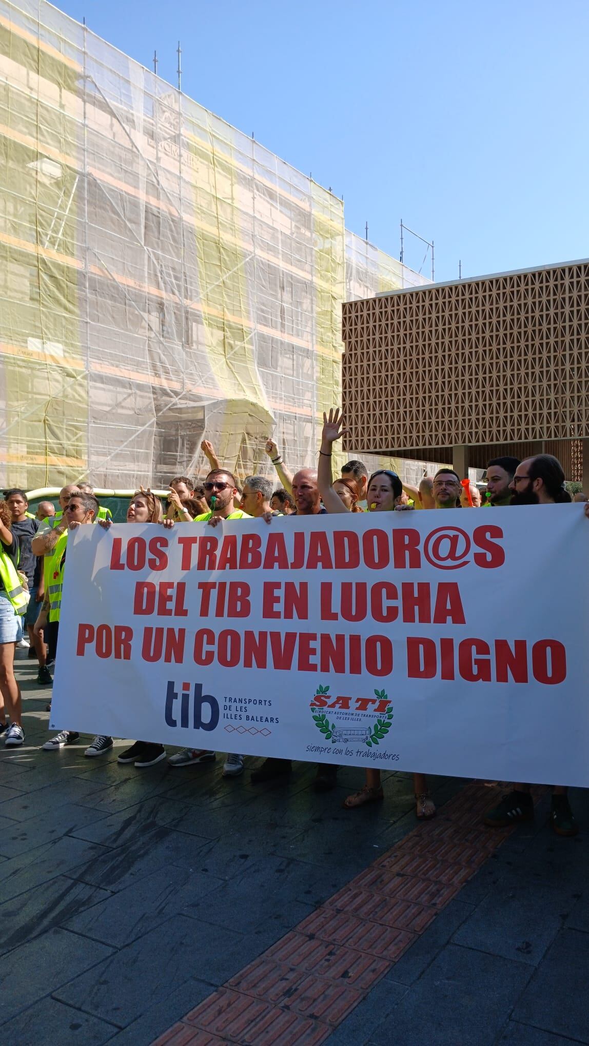 Huelga de transportistas del TIB