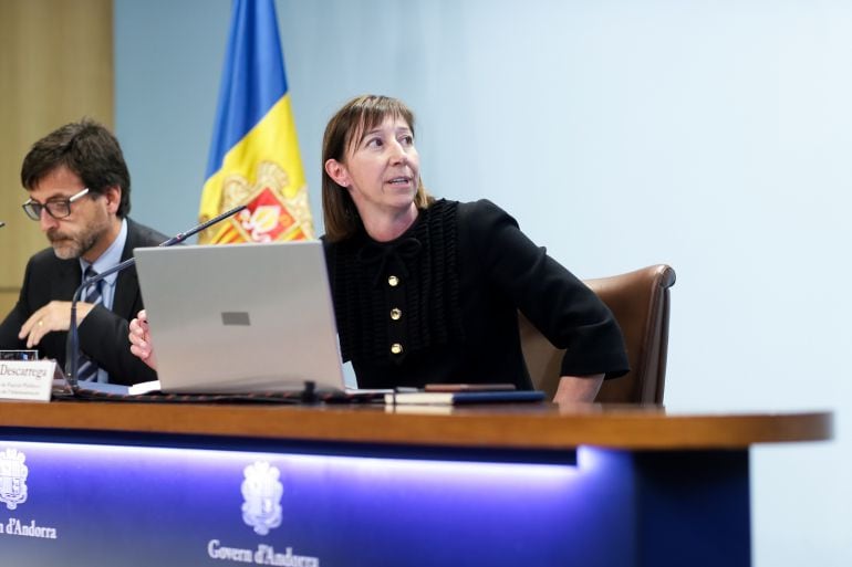 La ministra Eva Descarrega en roda de premsa