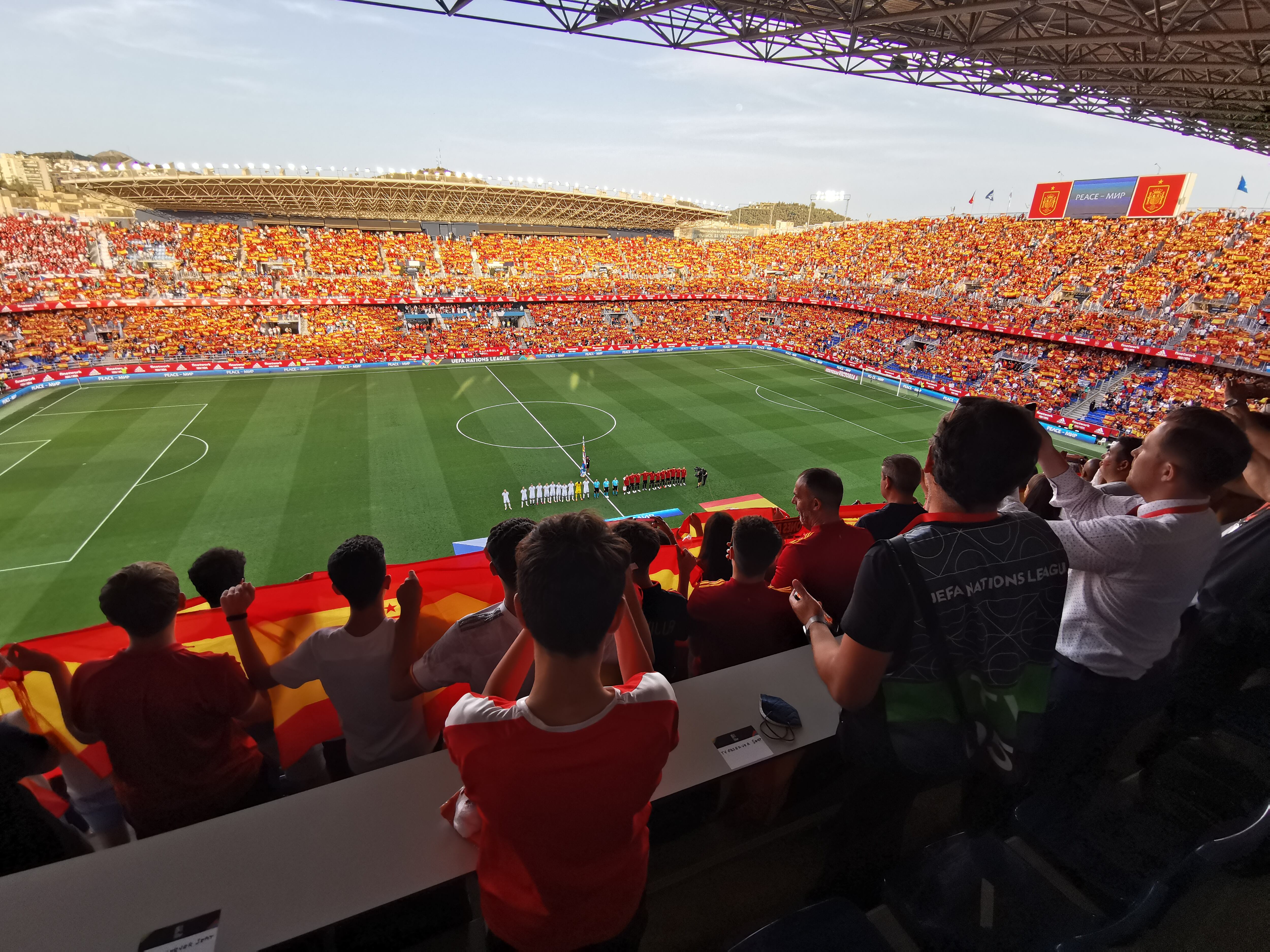 Imagen de La Rosaleda antes de empezar el España-república Checa
