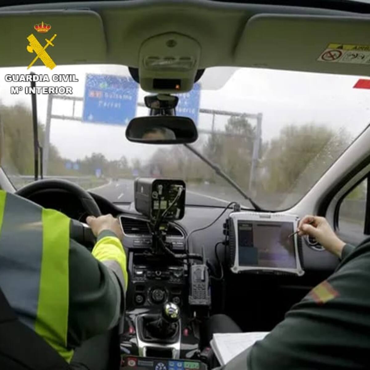 El vuelco de un tráiler corta la salida hacia San Javier en la A-30