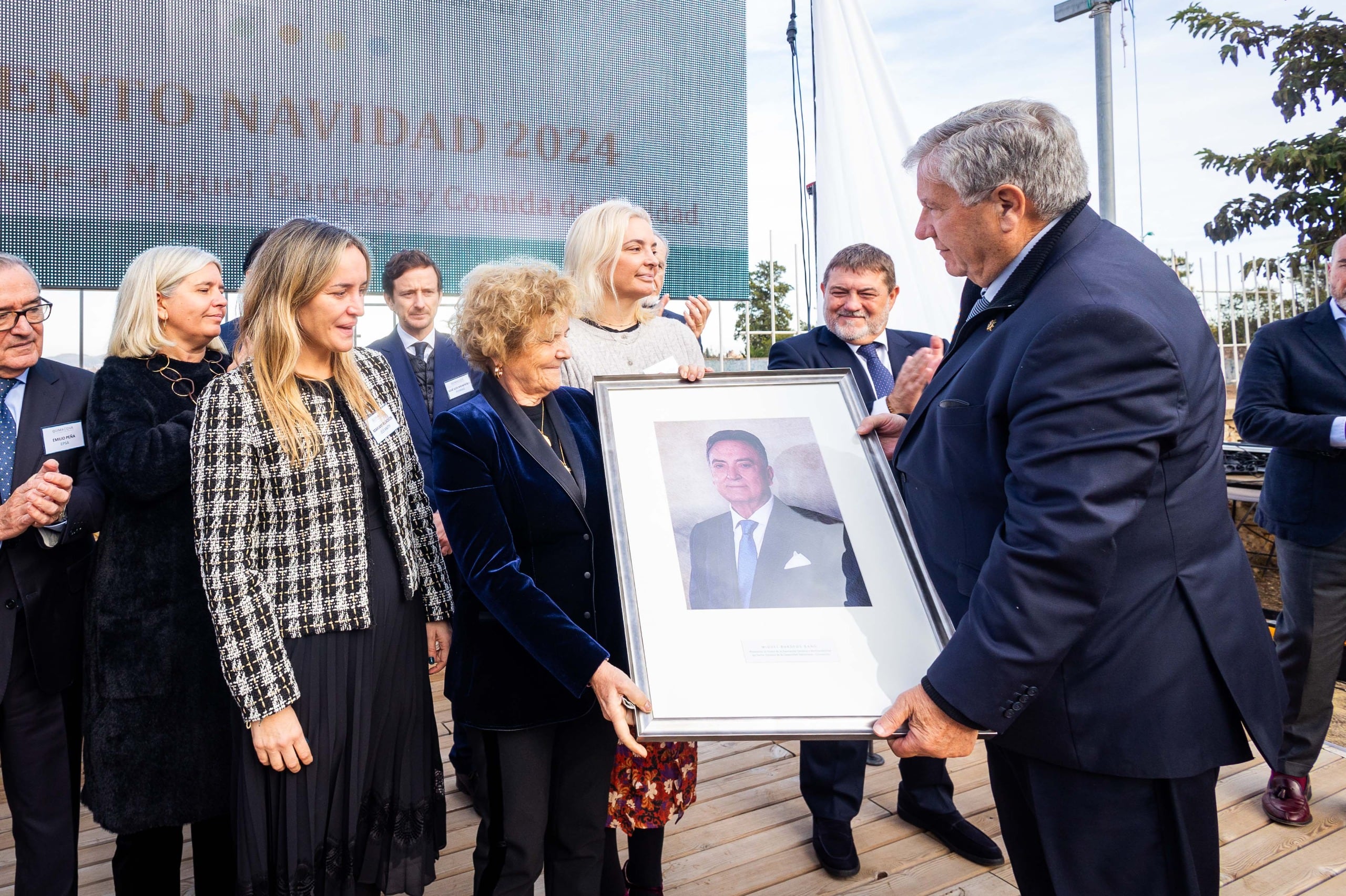 Quimacova nombra presidente de honor a Miguel Burdeos como homenaje póstumo