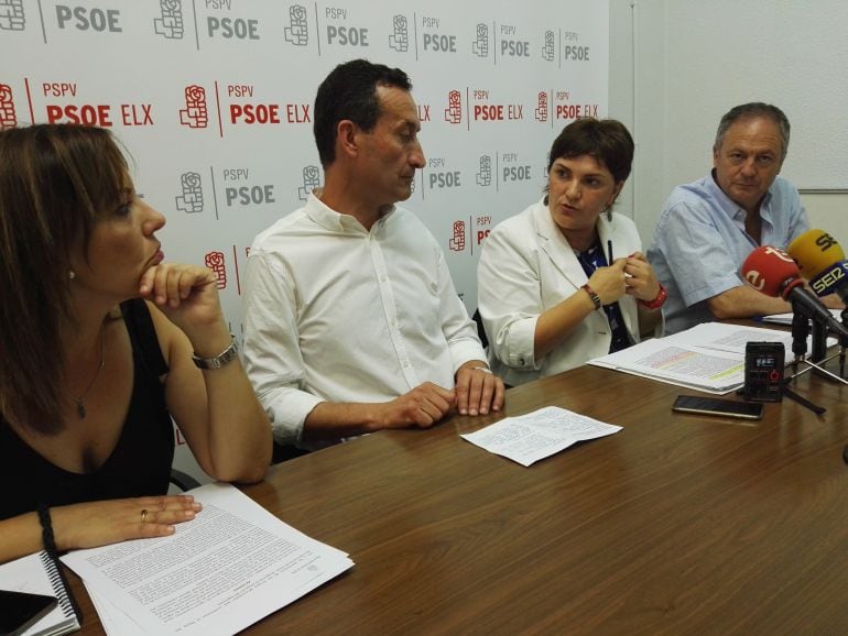 Teresa Maciá, Carlos González, Patricia Blanquer y Carlos Sánchez