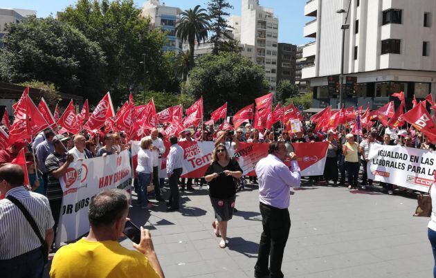 Cerca de 300 asistentes a la manifestación contra la precariedad laboral