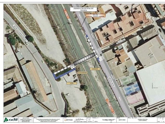 Paso elevado en la calle Pintor Juan Gris