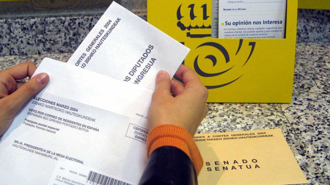 Desde que el 19 de mayo se convocaran los comicios y se abriera el plazo para pedir el voto por correo, que concluirá el próximo 2 de julio, un total de 84.581 electores lo han solicitado, frente a los 17.778 que lo hicieron hace cuatro años en este mismo momento del proceso