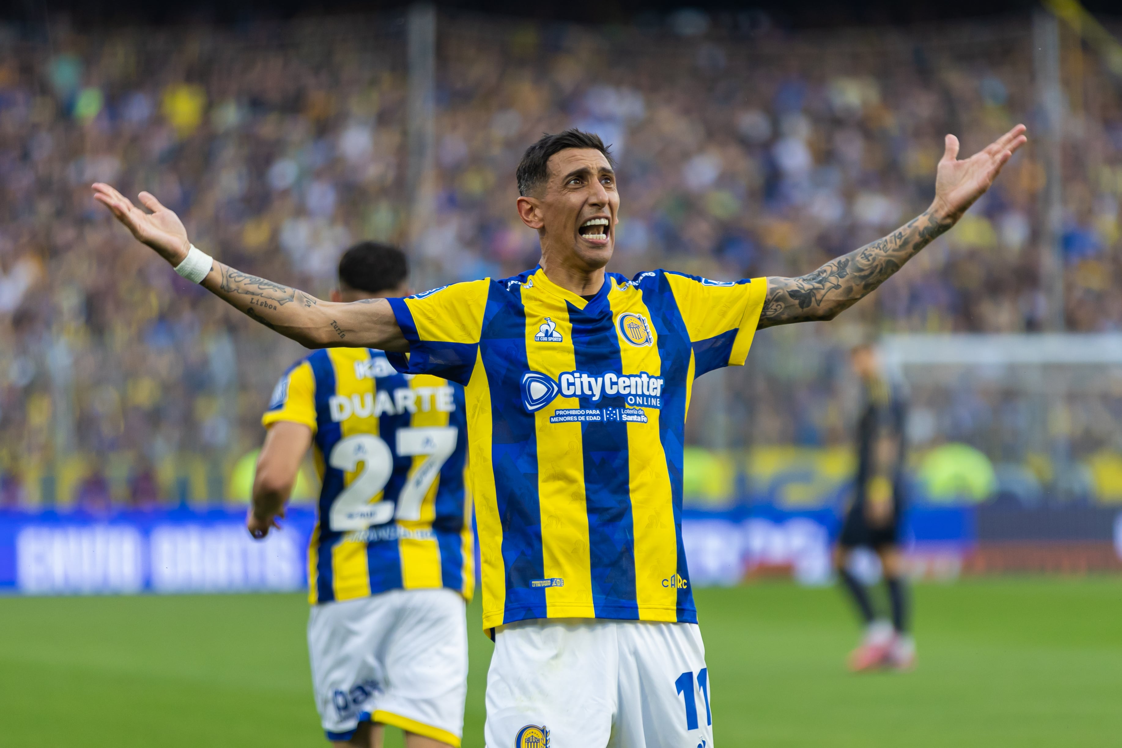Di María celebrando un gol contra Boca Juniors