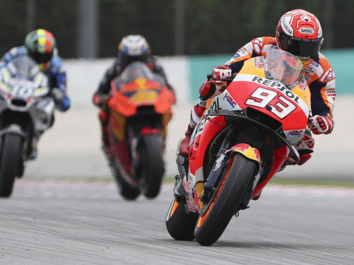 Márquez se hace con la pole en agua