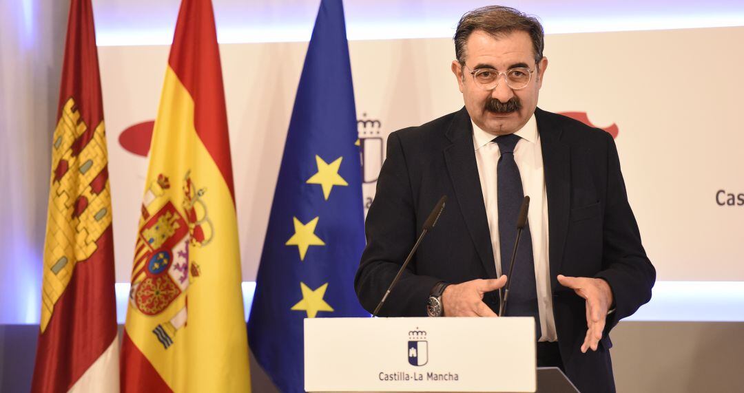 Jesús Fernández Sanz, consejero de Sanidad de Castilla-La Mancha