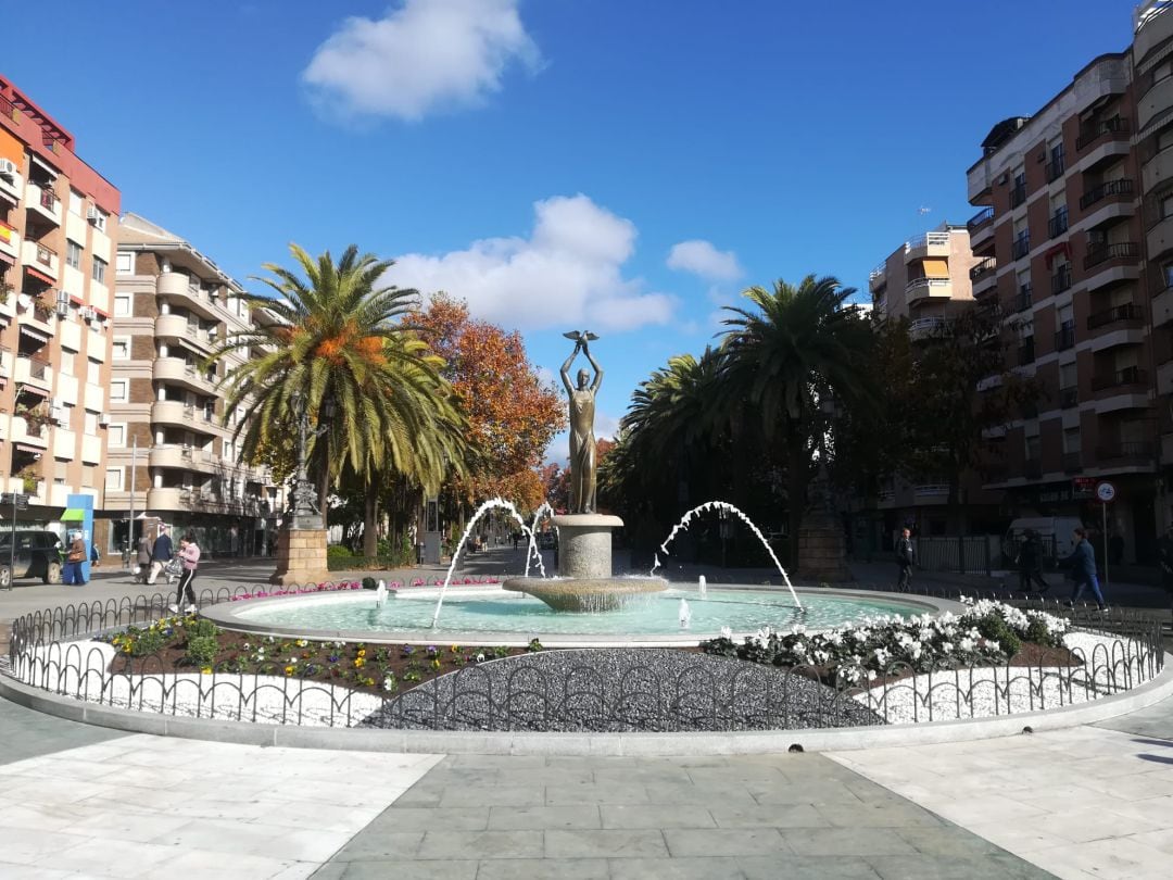 Fuente de la Plaza de la Constitución en Linares.