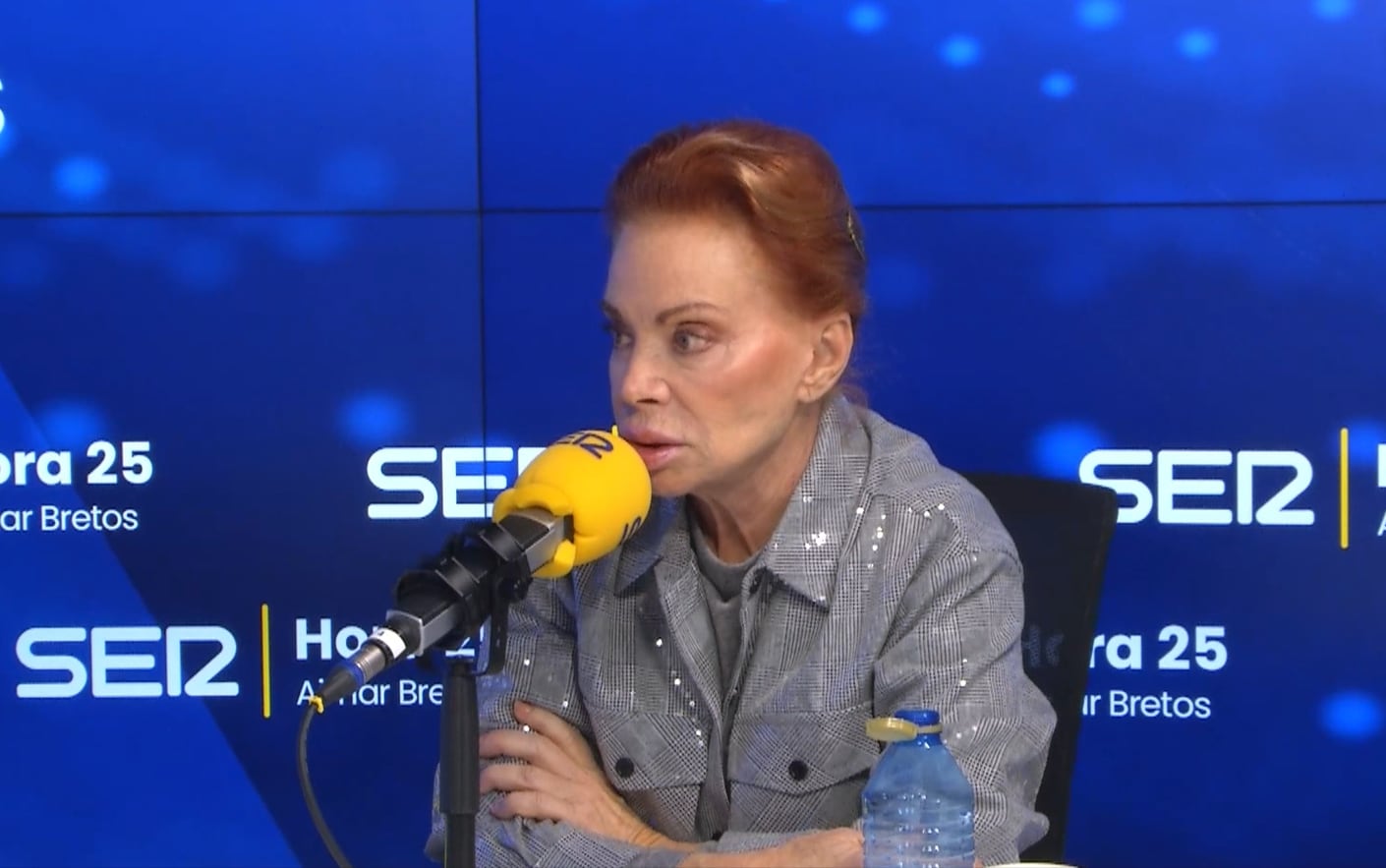 Paloma San Basilio en los estudios de la Cadena SER